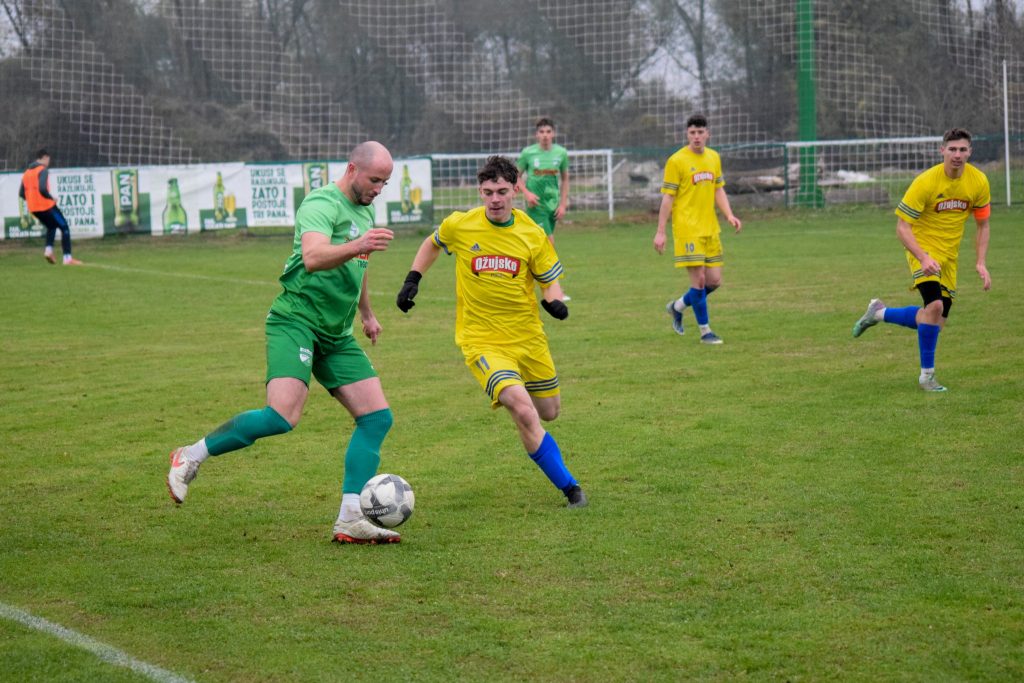 Prva ŽNL Varaždin: Tri kluba love prvo mjesto, a Mladost Varaždin konačno dočekala bod