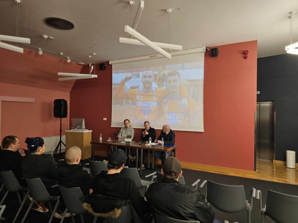 Predstavljena knjiga “Against modern football”